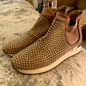 Kenneth Cole Reaction Cameron Chelsea Jewel Sneaker